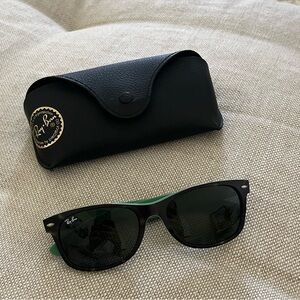 Ray-Ban Sunglasses RB2132 NEW WAYFARER 6013 Green Tortoise Square. Discontinued